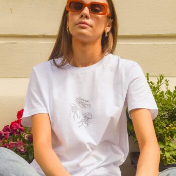 Jellyfish | 100% organic cotton t-shirt | Sustainable & vegan | Unisex