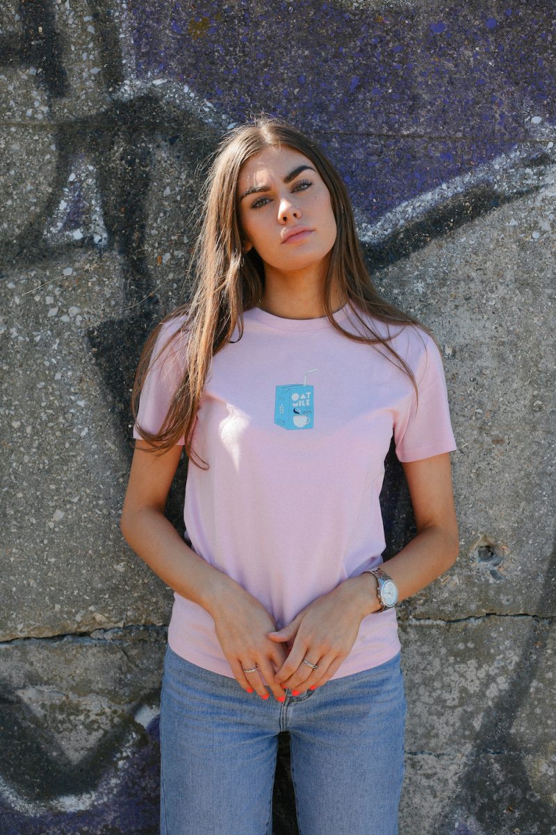 Oat Milk Addict | 100% organic cotton t-shirt