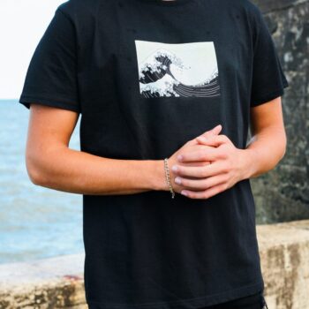 The Plastic Wave off Kanagawa | 100% organic cotton t-shirt | Sustainable & vegan | Unisex