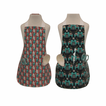 Child's apron with pockets - waterproof, wipeable