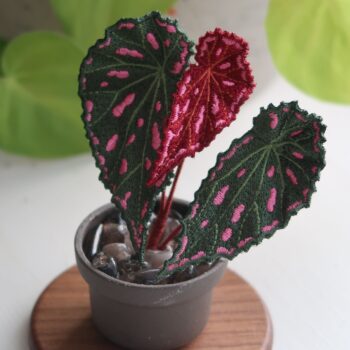 Embroidered Begonia Duo Mini Decor